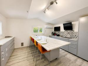 Hameau des Oliviers - Maisonnette climatisée, jacuzzi & jardin privés