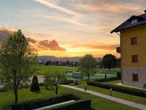 Nuovo Bicamere - Tennis, BBQ e Vista Montagne