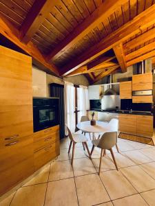 BEddy & Breakfast - Station Loft