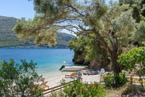 Sea Whisper Beachfront villa reached only by boat