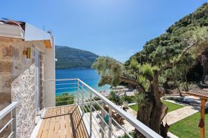 Sea Whisper Beachfront villa reached only by boat