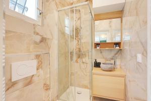 Chic and Cosy Apartment-Canal Saint Martin