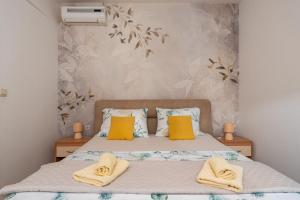 Apartment Cecilija - Seafront with sunbeds! Unique