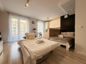 Zakładowa Modern Living Studio by BookingHost