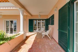 Luxury Coastal Villa with Heated Pool Basketball Court & Ocean Views near Lisbon