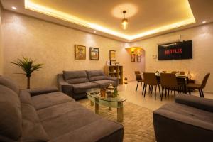 Marrakech Targa, Apartment Duplex, Familial, Cozy & Fully Equipped