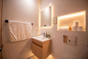 Marrakech Targa, Apartment Duplex, Familial, Cozy & Fully Equipped