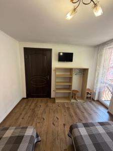 Zatishok Guest House