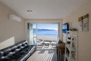 K Beach D-Luxe