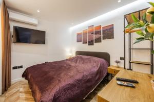 Konak Lemon Guesthouse Heart of Vlora by PikHost