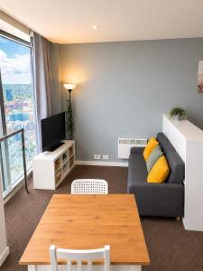 Stylish City View Apartment At Rotunda 3