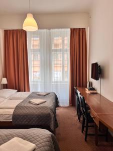Blue Karlin Hotel