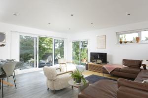Estuary Watch - River view, Pets welcome, Family Friendly