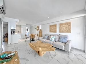 Luxury Benidorm Frontline Apartment Levante