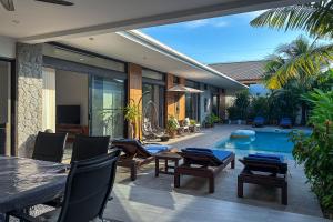 Elegant 3BR Pool Villa @Rawai Beach