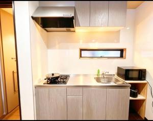 Haruka House 9 min Metro Walk to Tsutenkaku