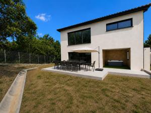 Spa privatif , Villa neuve, Séjour Nature et Détente