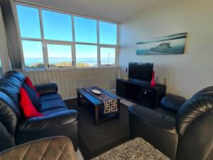Beachfront Escape with Balcony St 202