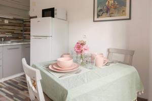 3 Rivers - Studio Apartment