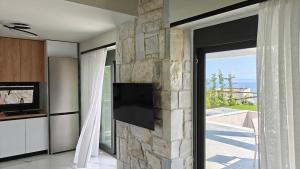 Lithos Infinity Villas I, Hanioti by Halkidiki Villas