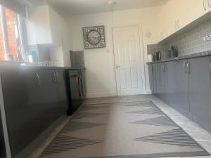 Central Sutton on Sea 4-Bed House Sleeps 8