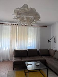 Stylish 2 Bed apartament in Prime Location,Blloku
