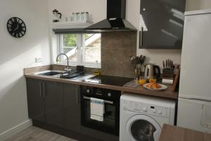 Cosy & Quiet - KING BED, Central, Smart TV