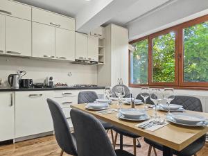 Konstanzer 2 - 3 Room Apt - Podu Ros near Palas Mall - AC - Smart TV - Highspeed WLAN