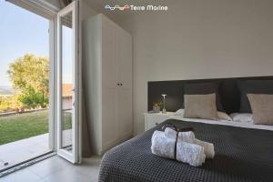 Luxury Apartment, Terre Marine