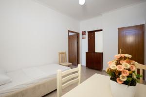 Glow Guest House