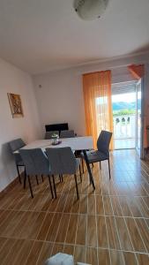Apartmani Azik