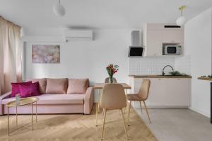 Sugarberry Studio with AC City Center