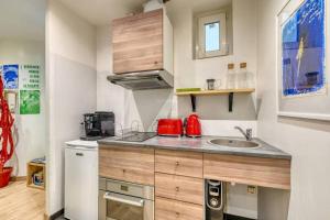 Studio 32 m in Paris with Wifi 4 people
