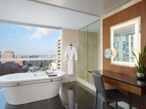 Sofitel Chicago Magnificent Mile