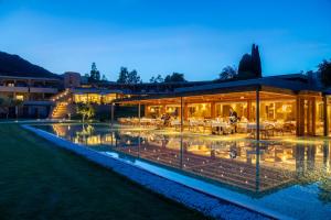 Is Molas Resort img1