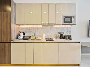 Modern Studio Escape - Relax & Unwind