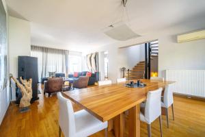 K&K Villa in Athens Riviera with private pool