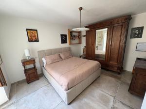 Raphael house