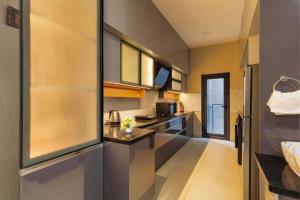 The Grove Rosewood by Red Olive3BHK10min Airport