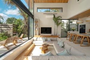 Villa Suri, Designer 3BR Villa - Sunken Lounge & Pool