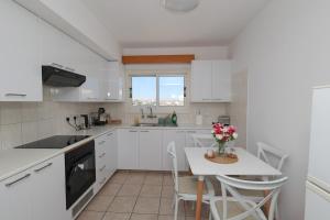 Ayia Triada Beach 2BR Apt