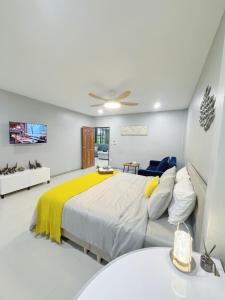 Sun and Moon House