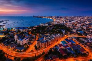 High Rise Luxury Stay Near Beach & Walking Street
