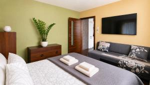 MONAR Galileo Center Apartment & Garage