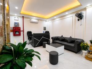 Quang Huy Hotel - Trung Phụng