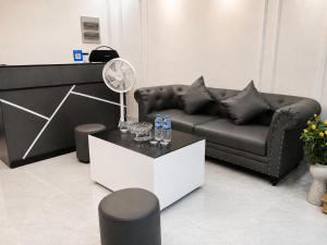 Quang Huy Hotel - Trung Phụng