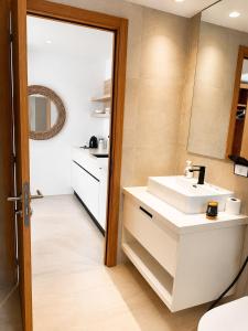 Breeze Bay Luxury Seaview Villa