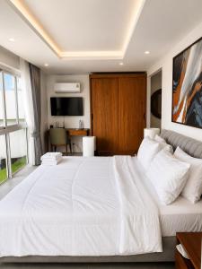 Breeze Bay Luxury Seaview Villa