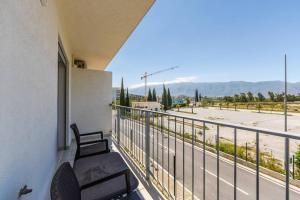 Orikum Beachside Retreat Apartment 3 by PikHost