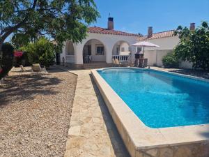 Riumar "Cologne", 300m to beach, private pool, On-Site-Service, dog beach